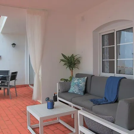 Apartamento Capuchinos, *